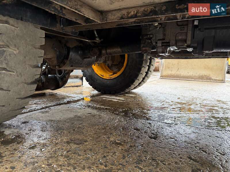 Колесный экскаватор JCB JS 175 2016 в Киеве
