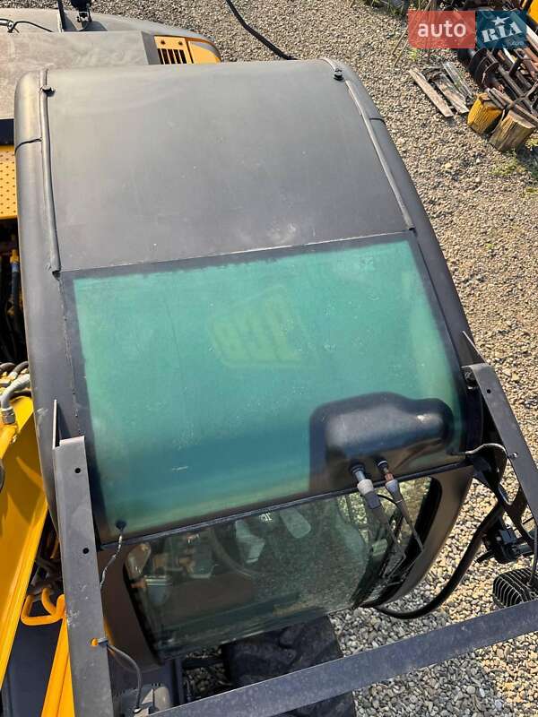 Колесный экскаватор JCB JS 175 2007 в Черновцах