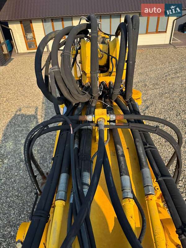Колесный экскаватор JCB JS 175 2007 в Черновцах
