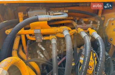 Колесный экскаватор JCB JS 175 2007 в 
