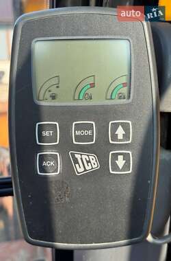 Колесный экскаватор JCB JS 175 2007 в 