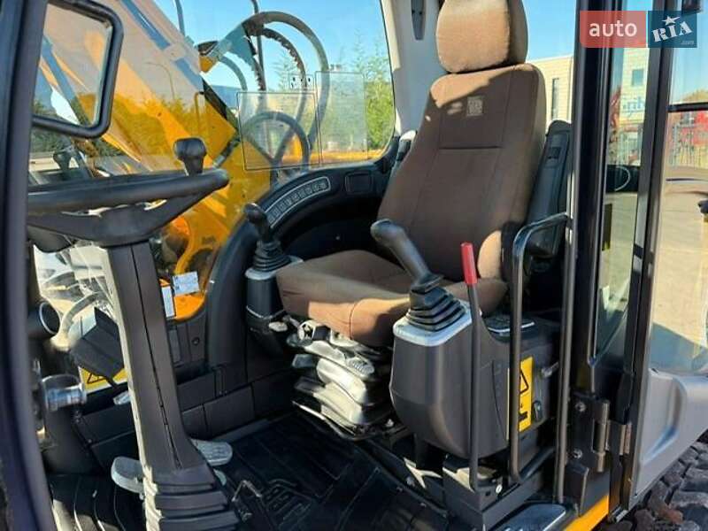 Колісний екскаватор JCB JS 175 2011 в Києві фото 13 Колісний екскаватор JCB JS 175 2011 в Києві