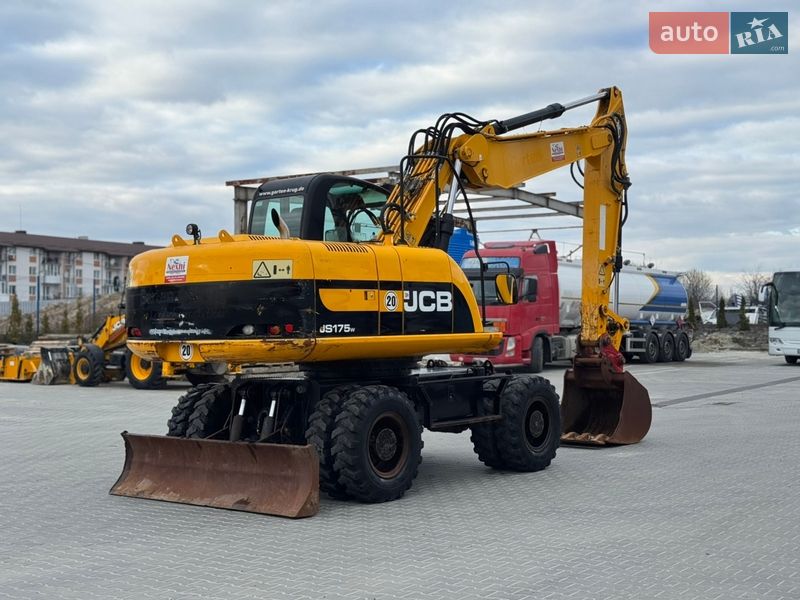 Колесный экскаватор JCB JS 175 2011 в Львове
