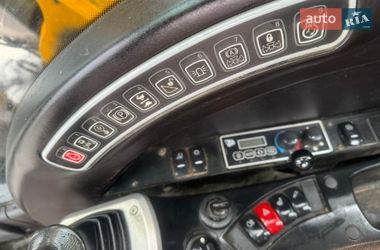 Колесный экскаватор JCB JS 175 2011 в Львове