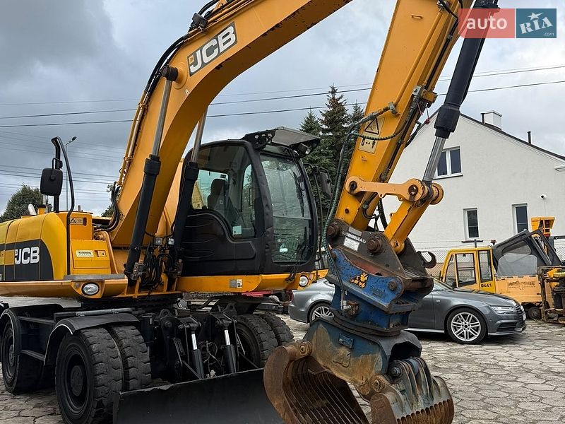 Колісний екскаватор JCB JS 175 2011 в Львові
