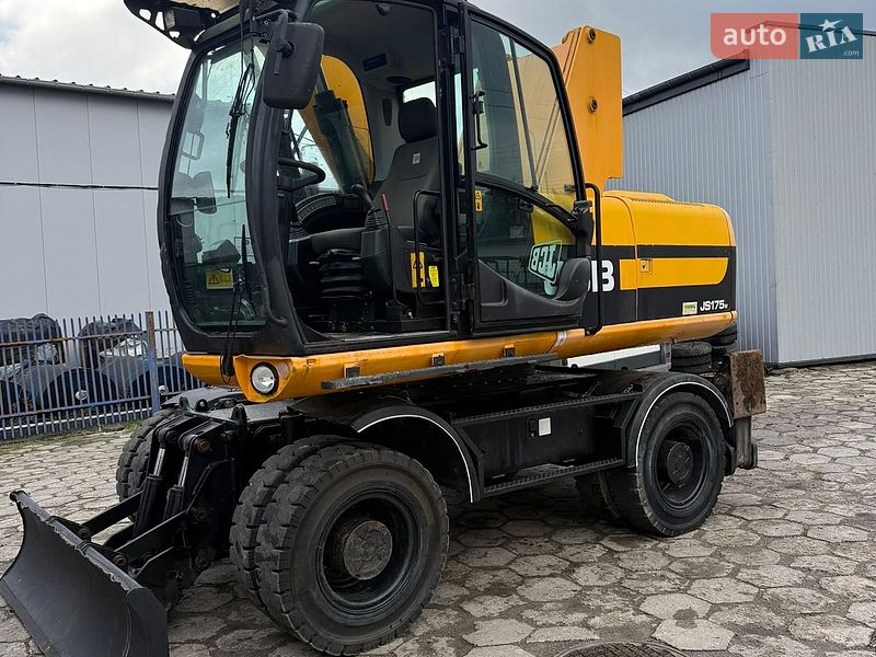 Колісний екскаватор JCB JS 175 2011 в Львові