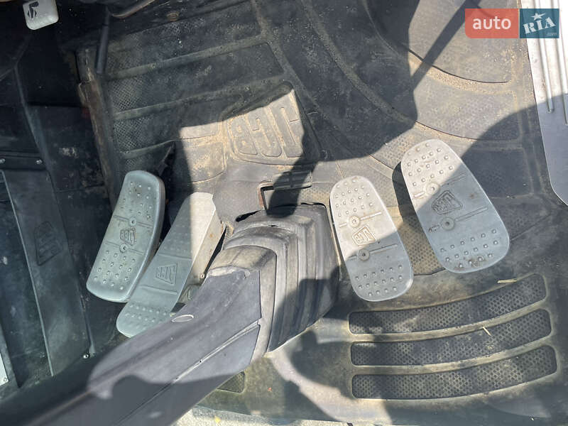 Колесный экскаватор JCB JS 200 2012 в Кременчуге