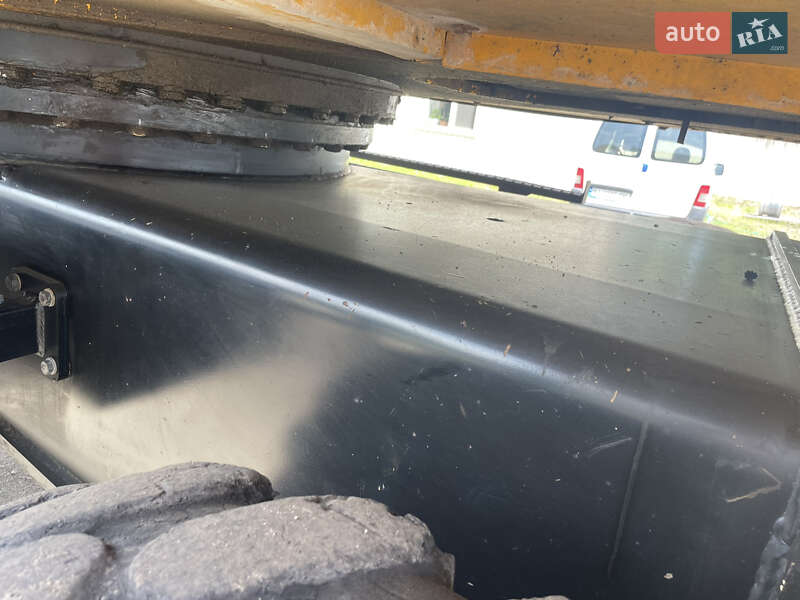 Колесный экскаватор JCB JS 200 2012 в Кременчуге