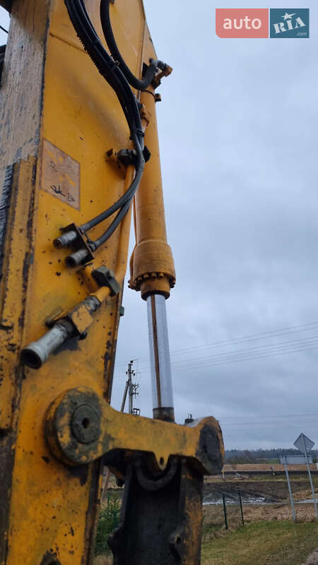 Колесный экскаватор JCB JS 200 2005 в Беляевке