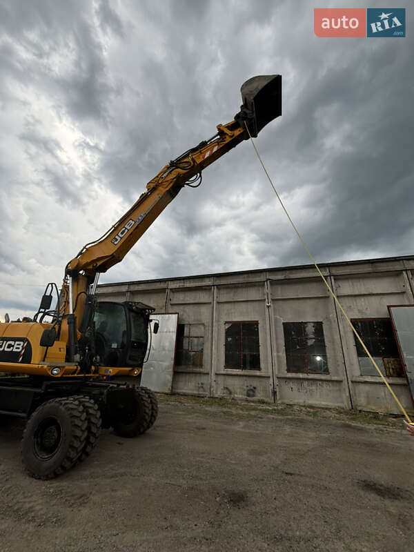 Колесный экскаватор JCB JS 200 2012 в Кременчуге