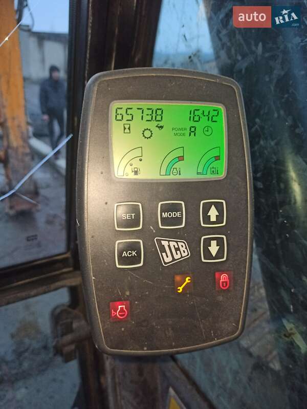 Гусеничний екскаватор JCB JS 200 2012 в Рокосове