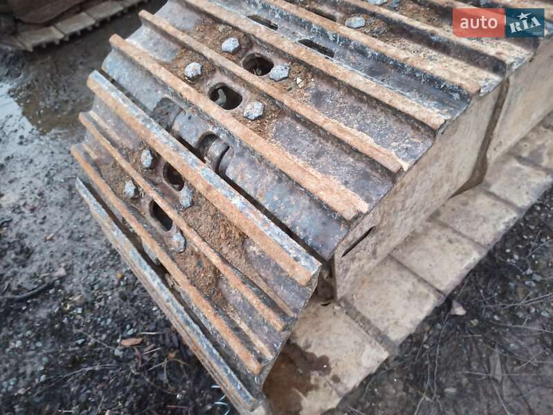 Гусеничний екскаватор JCB JS 200 2012 в Рокосове