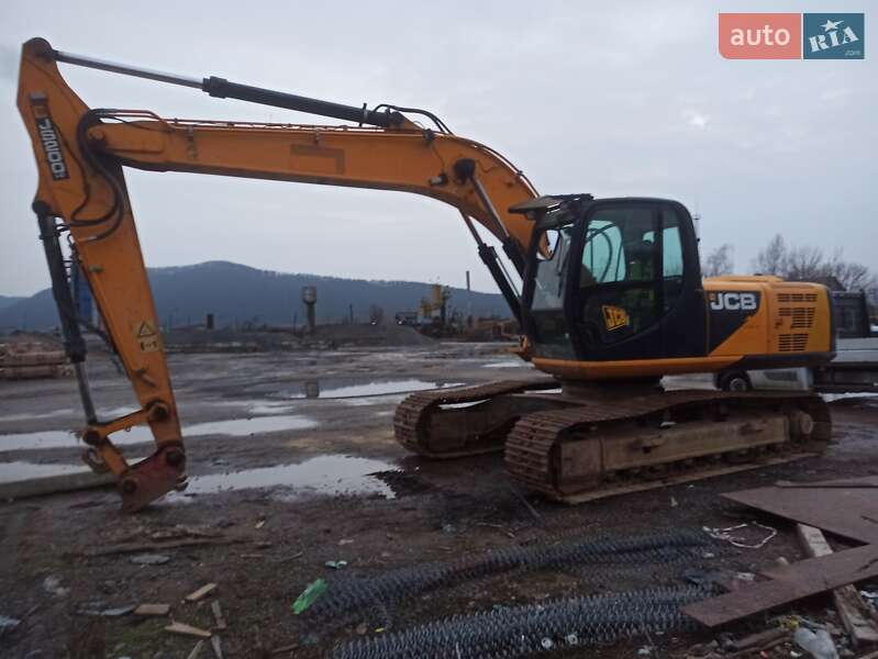 JCB JS 200 2012
