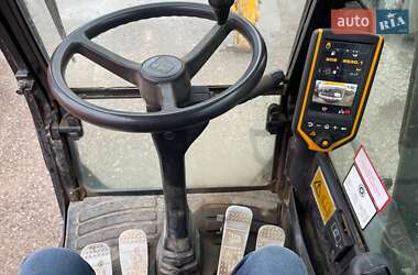 Колесный экскаватор JCB JS 200 2016 в 