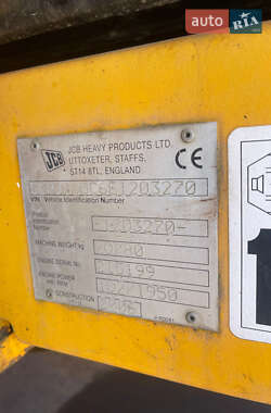 Гусеничный экскаватор JCB JS 200 2007 в 
