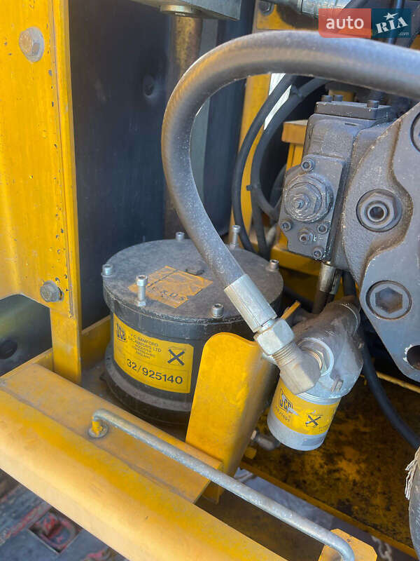 Гусеничний екскаватор JCB JS 200 2007 в Львові фото 16 Гусеничний екскаватор JCB JS 200 2007 в Львові