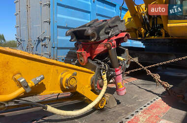 Гусеничный экскаватор JCB JS 200 2007 в 