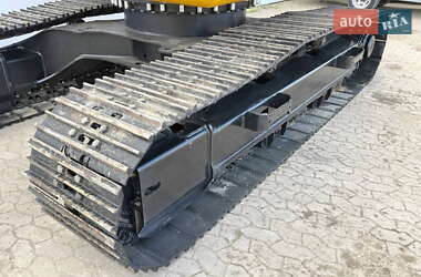 Гусеничний екскаватор JCB JS 205 2025 в 