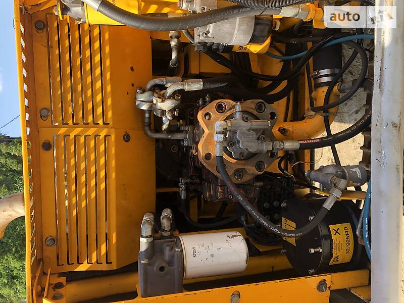 Екскаватор навантажувач JCB JS 210 2007 в Калуші