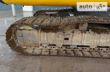 Гусеничный экскаватор JCB JS 220 2010 в 