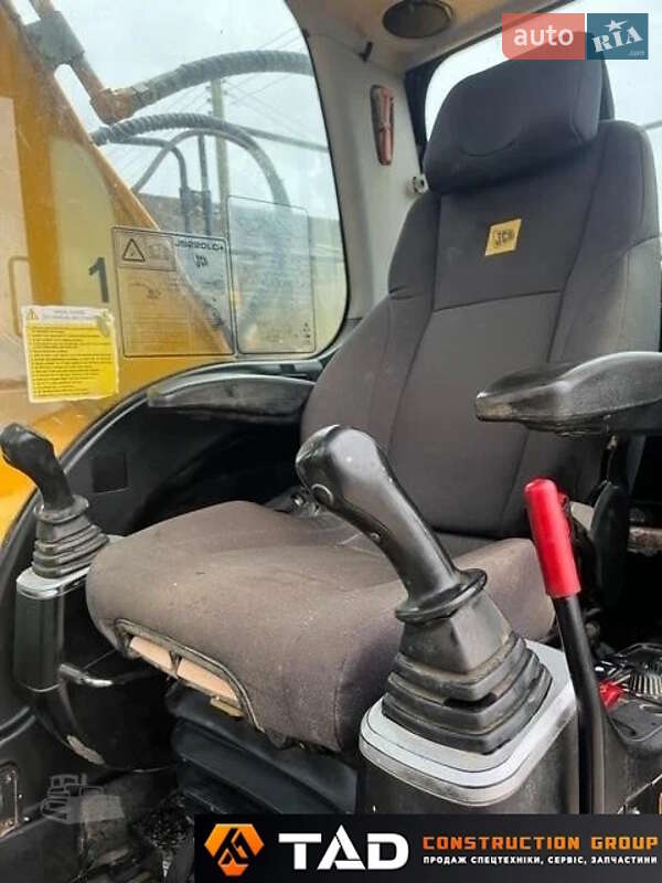 Гусеничний екскаватор JCB JS 220 2015 в Києві