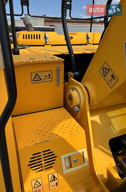Гусеничный экскаватор JCB JS 220 2014 в 