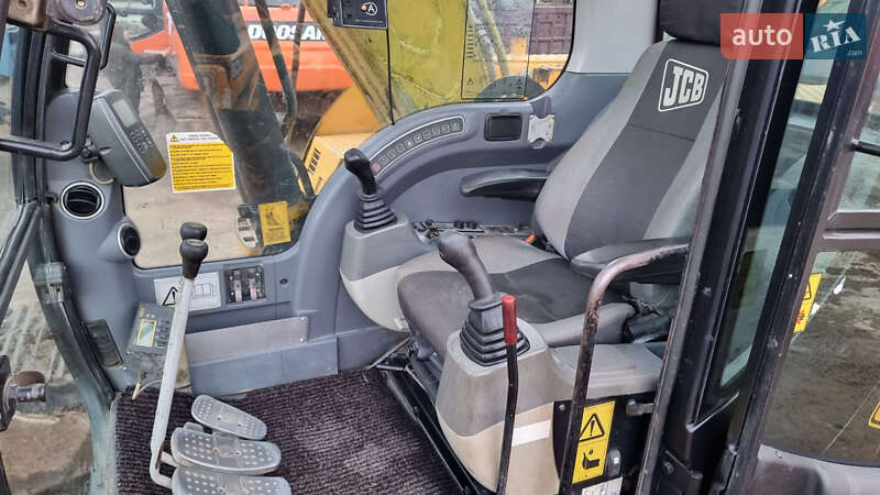 Гусеничний екскаватор JCB JS 220 2008 в Одесі