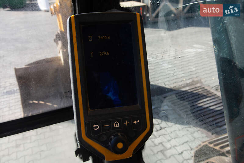 Гусеничный экскаватор JCB JS 220LC T4 2015 в Житомире