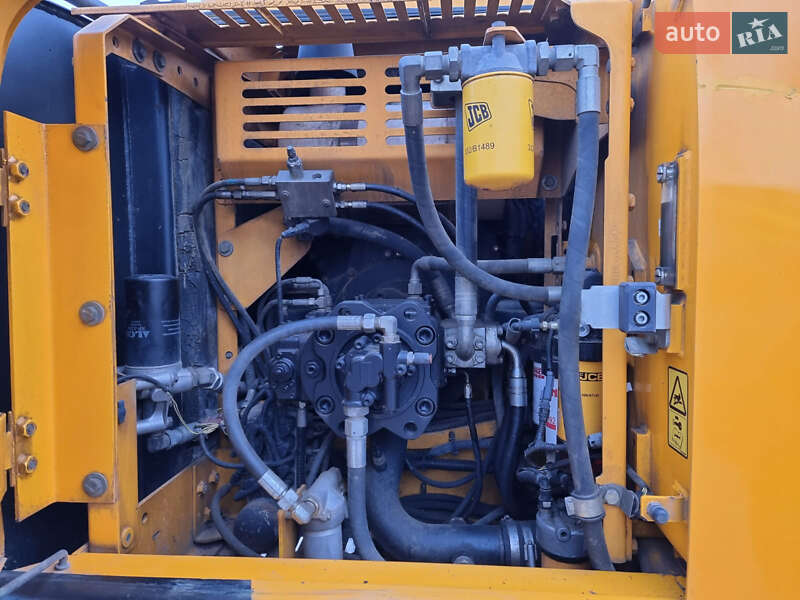 Гусеничний екскаватор JCB JS 220LC 2016 в Одесі