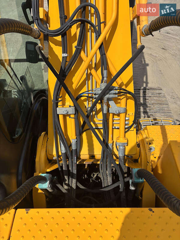 Гусеничний екскаватор JCB JS 220LC 2012 в Львові