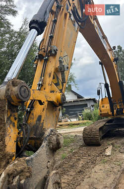 Гусеничний екскаватор JCB JS 220LC 2012 в 