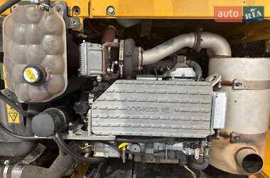 Гусеничный экскаватор JCB JS 220LC 2014 в 