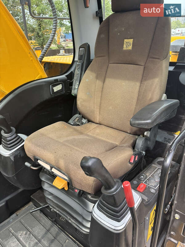 Гусеничный экскаватор JCB JS 220LC 2014 в Львове