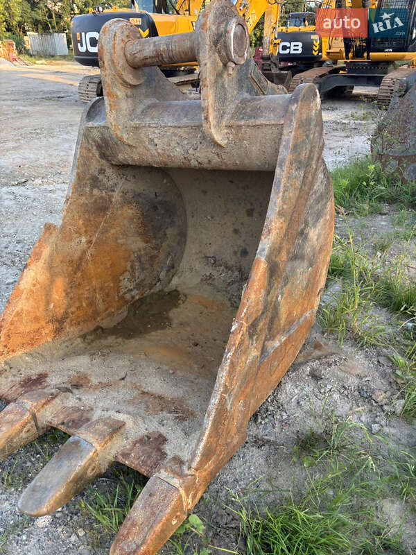 Гусеничный экскаватор JCB JS 220LC 2012 в Львове