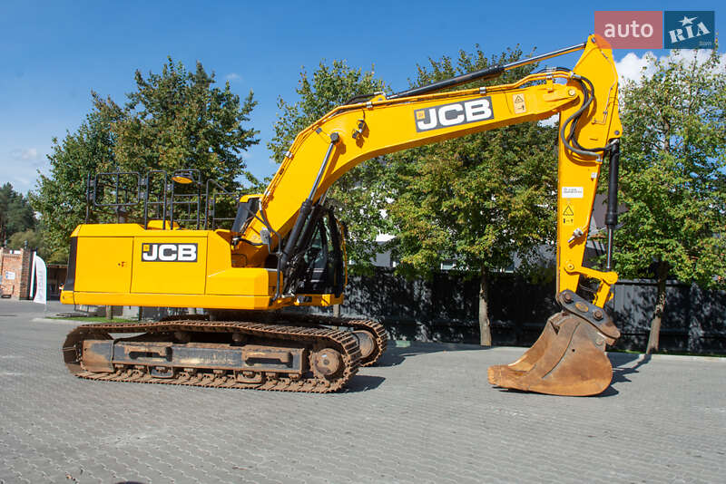 Гусеничный экскаватор JCB JS 220LC 2021 в 