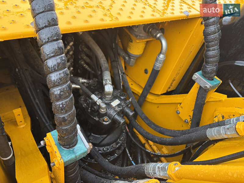 Гусеничний екскаватор JCB JS 220LC 2014 в Львові
