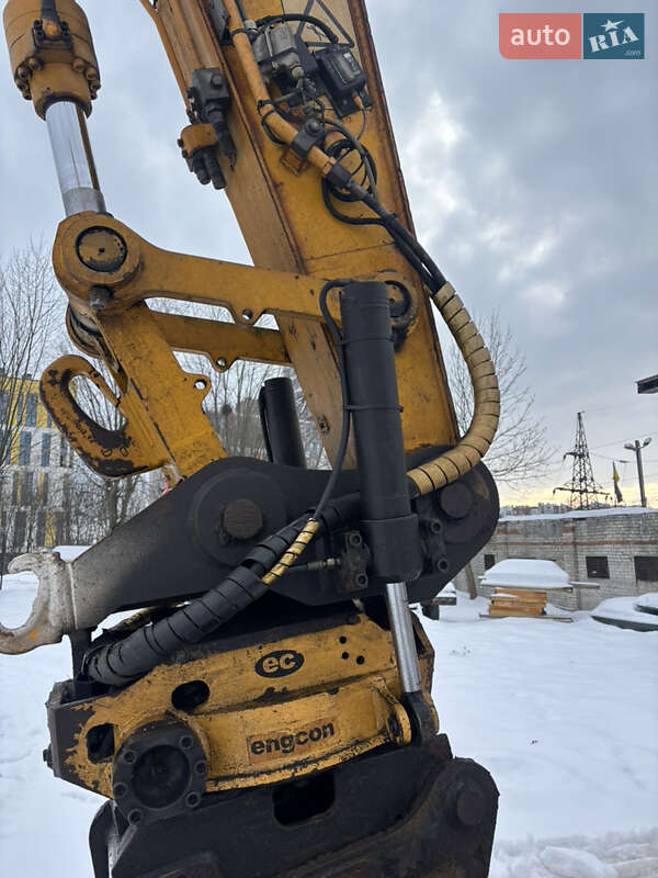 Гусеничный экскаватор JCB JS 220LC 2008 в Львове