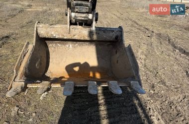 Гусеничный экскаватор JCB JS 220LC 2009 в Александрие