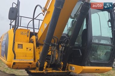 Гусеничный экскаватор JCB JS 220LC 2011 в Львове