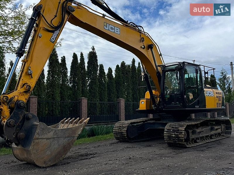 Гусеничний екскаватор JCB JS 220LC 2016 в Івано-Франківську