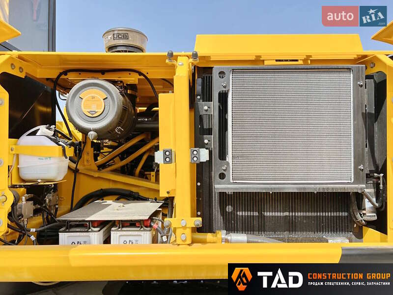 Гусеничный экскаватор JCB JS 240 2024 в Киеве