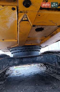 Гусеничний екскаватор JCB JS 240NC 2010 в 