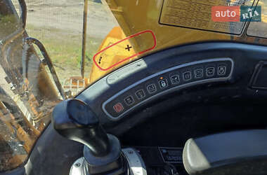 Гусеничний екскаватор JCB JS 240NC 2015 в 