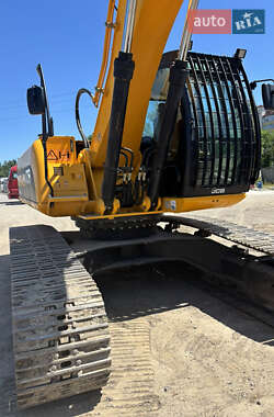 Гусеничный экскаватор JCB JS 240NC 2011 в 