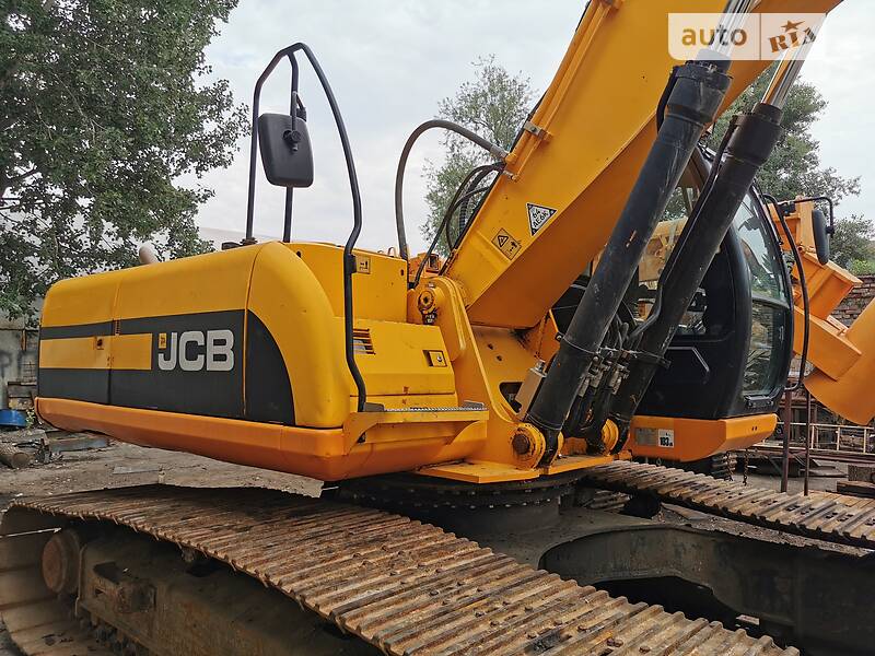 Екскаватор навантажувач JCB JS 290 2011 в Києві