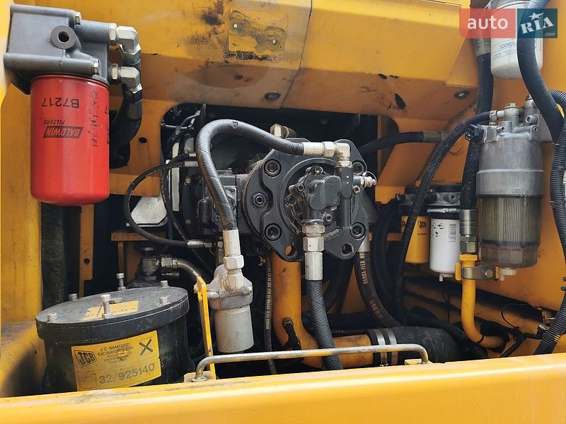 Гусеничный экскаватор JCB JS 290 2011 в Киеве
