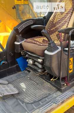 Гусеничный экскаватор JCB JS 360 2011 в Чернигове