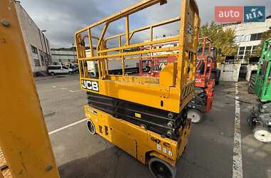 Ножичний підйомник JCB S 2632E 2019 в Києві