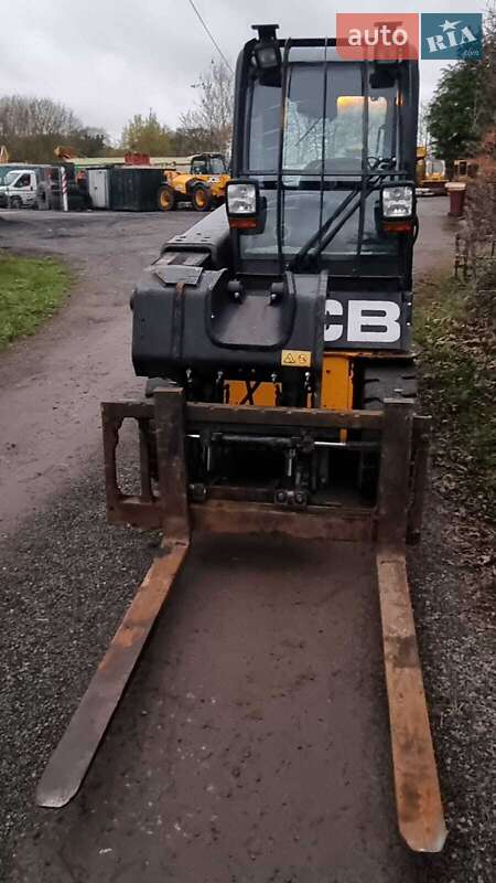 Телескопический погрузчик JCB TLT 2017 в Киеве