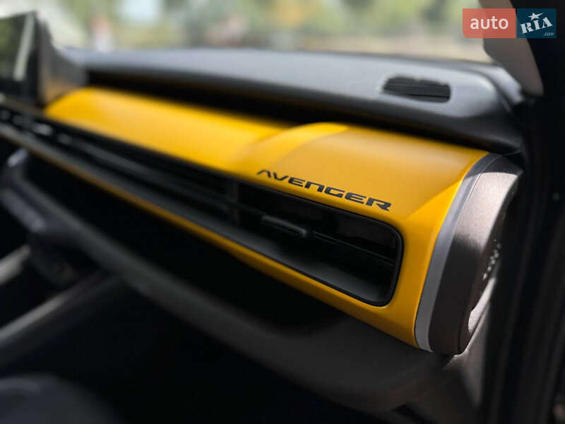 Позашляховик / Кросовер Jeep Avenger 2023 в Києві